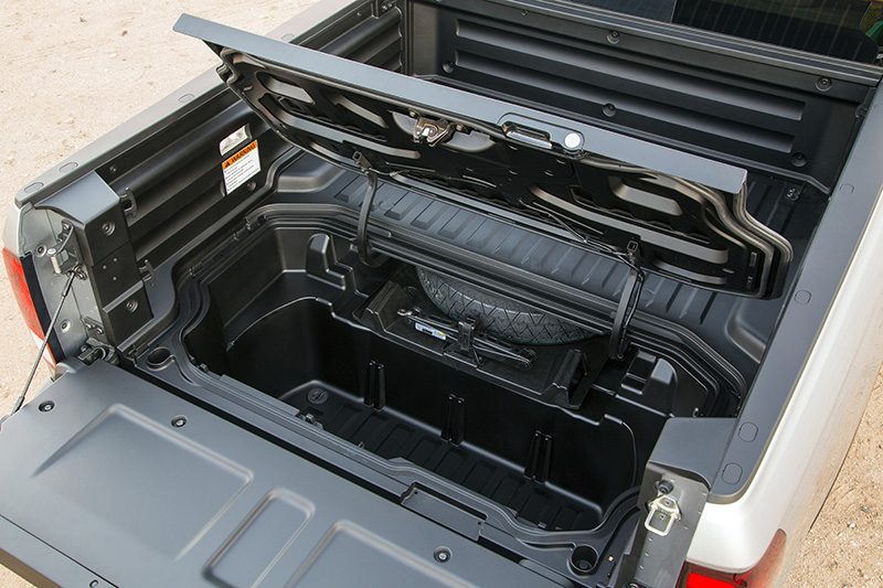 Illustration for article titled New Honda Ridgeline Has More Bed Than A Comparable Tacoma, Frontier Or Colorado